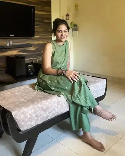 Call Girls Sikandra Rao Cash On Delivery